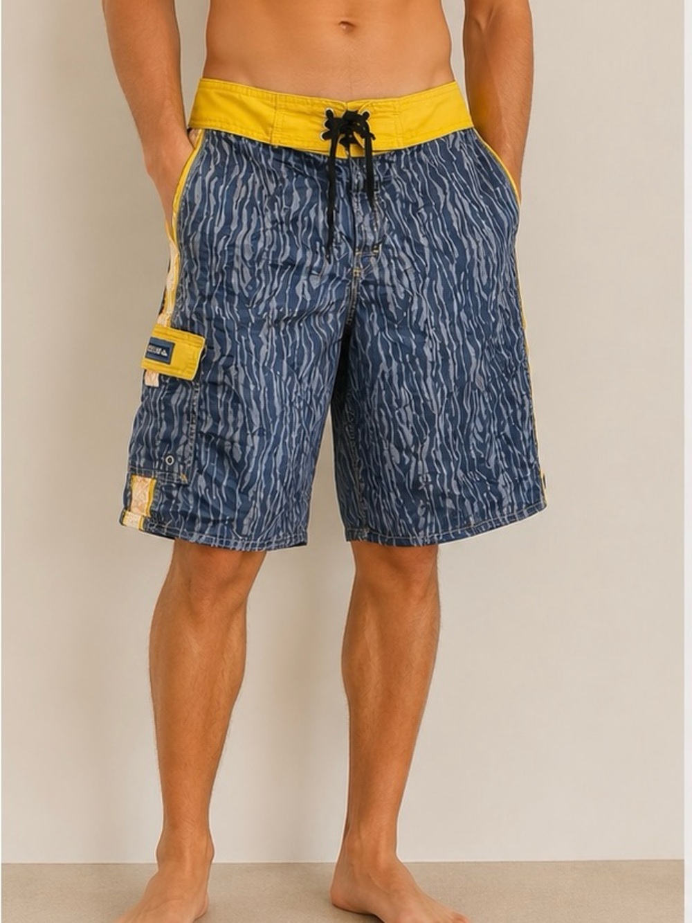 Quiksilver Blue Tiger Stripe Board Shorts Men’s 32 Swim Trunks